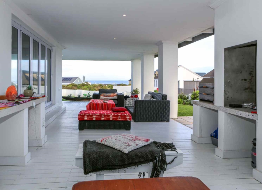 5 Bedroom Property for Sale in Grotto Bay Western Cape